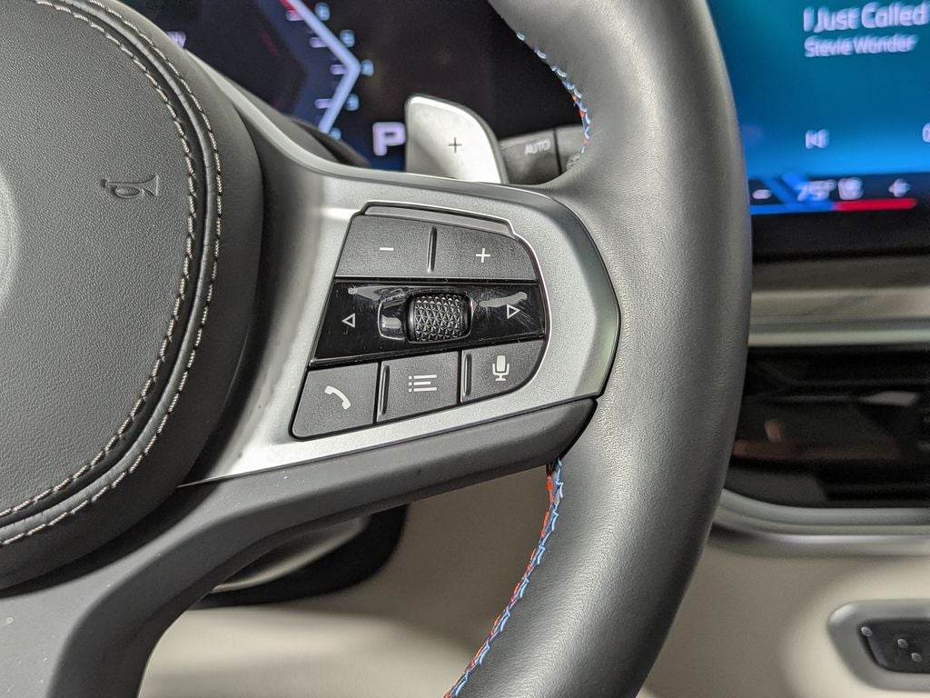 2024 BMW X7 M60i