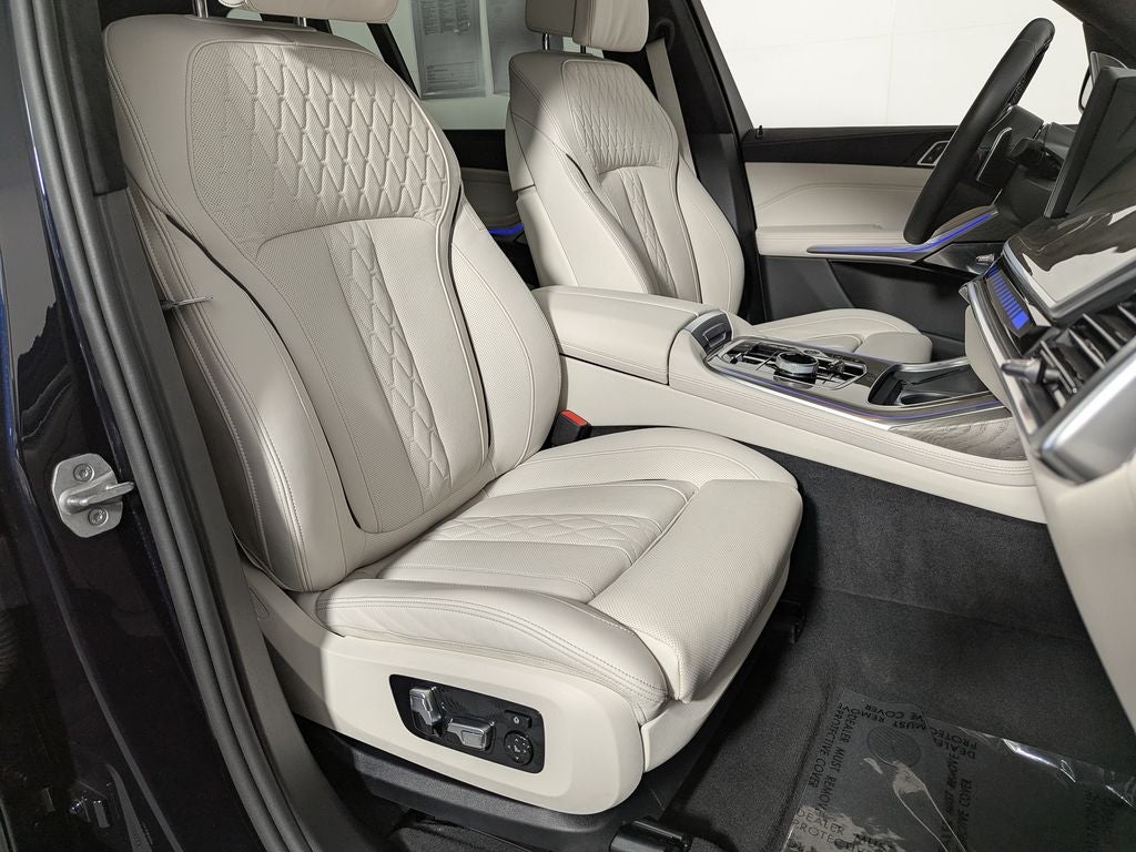 2024 BMW X7 M60i