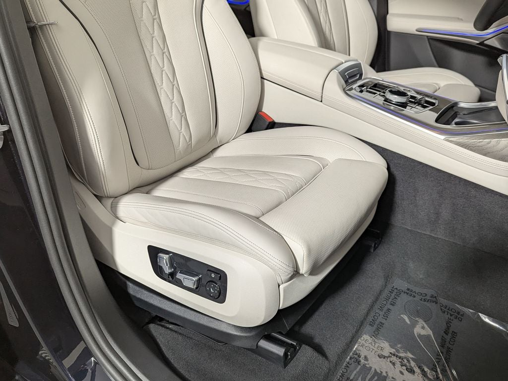 2024 BMW X7 M60i