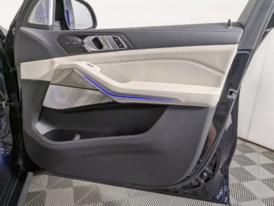 2024 BMW X7 M60i