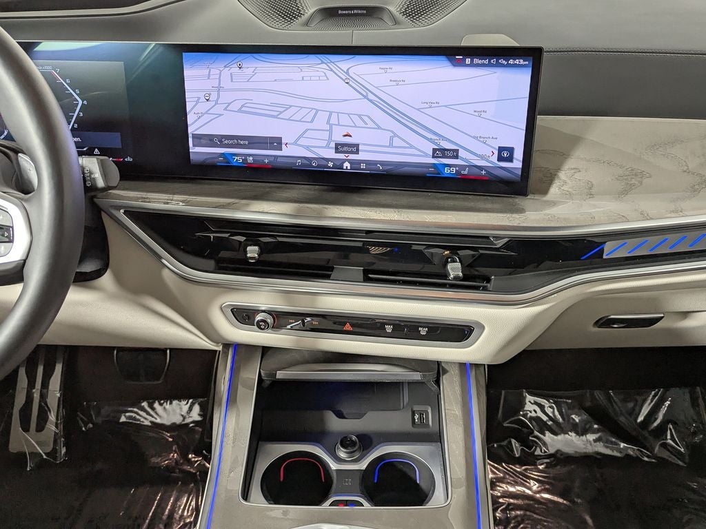 2024 BMW X7 M60i