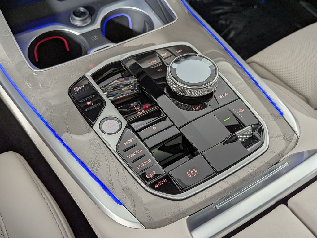 2024 BMW X7 M60i