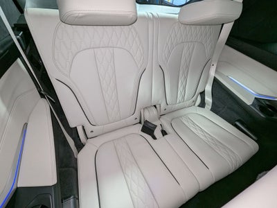 2024 BMW X7 M60i
