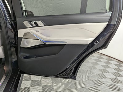 2024 BMW X7 M60i
