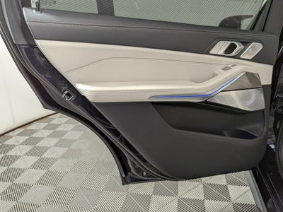 2024 BMW X7 M60i