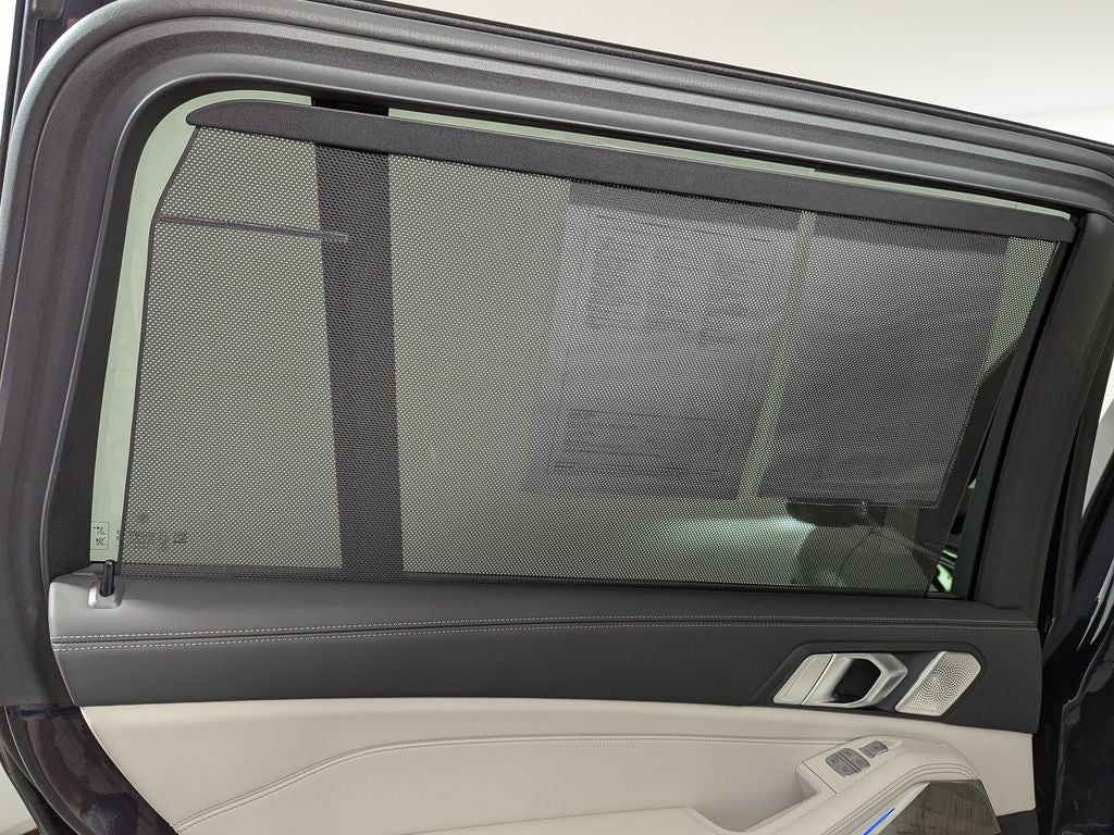 2024 BMW X7 M60i