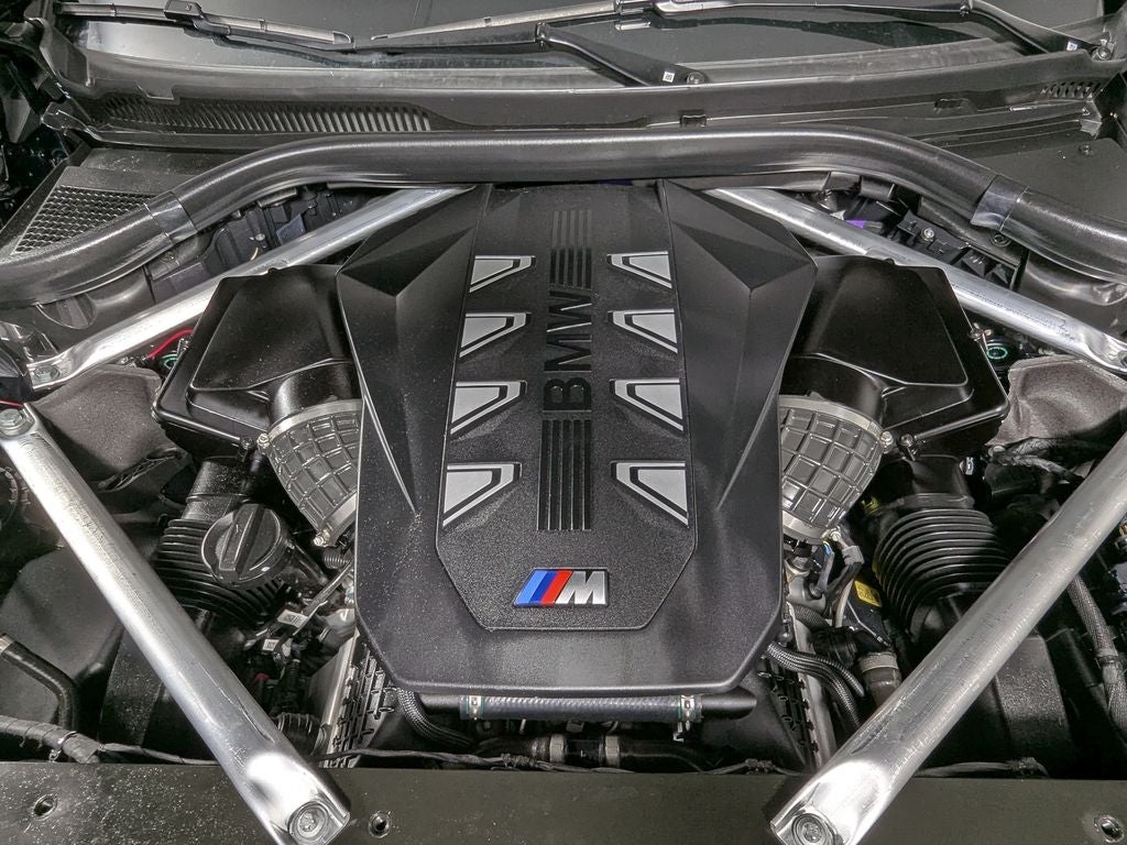 2024 BMW X7 M60i