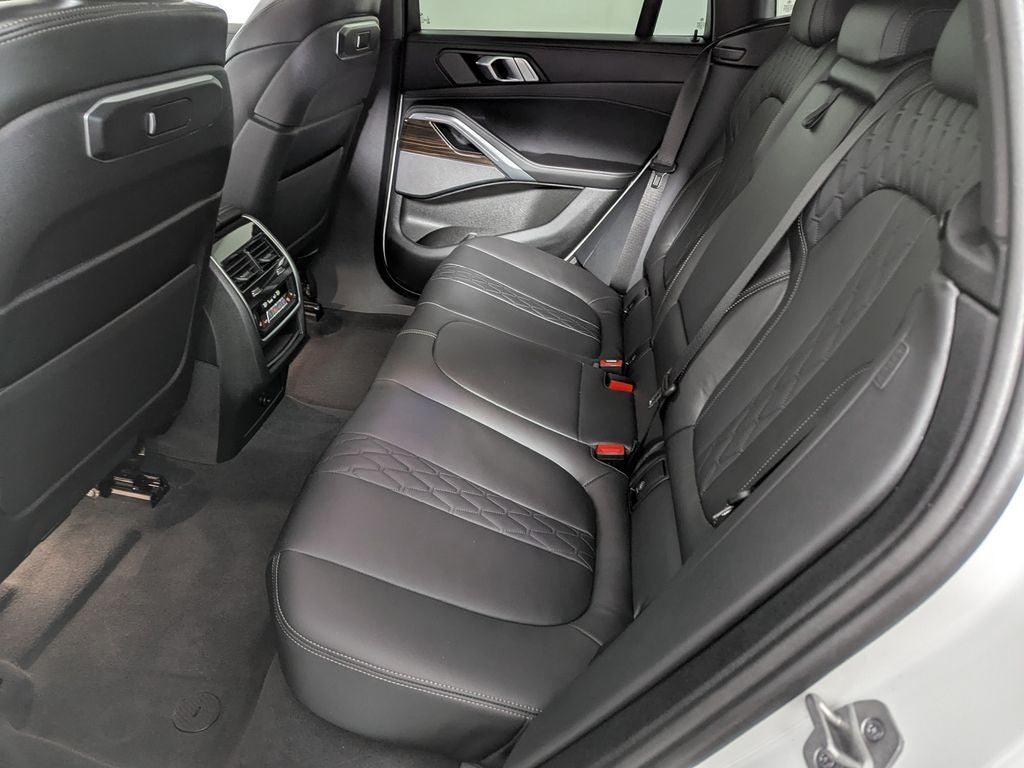 2024 BMW X6 xDrive40i