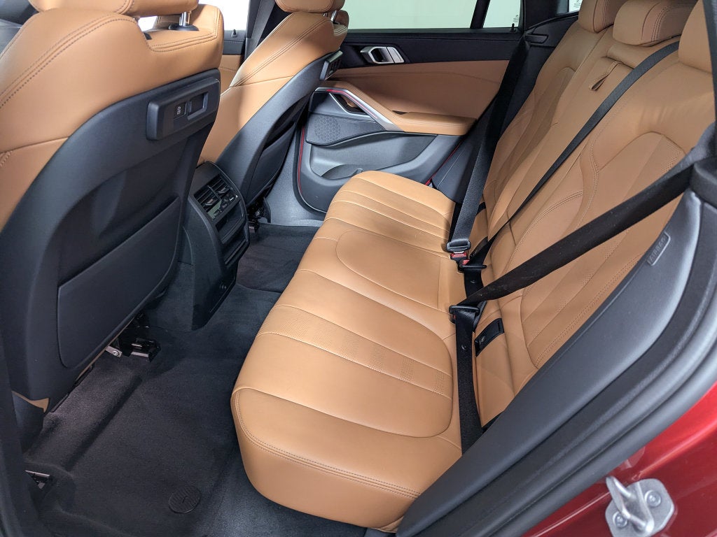 2022 BMW X6 xDrive40i
