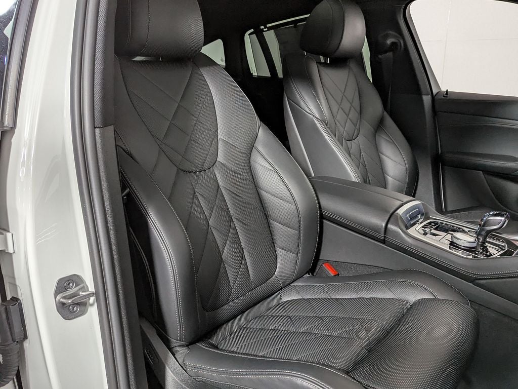 2023 BMW X6 xDrive40i