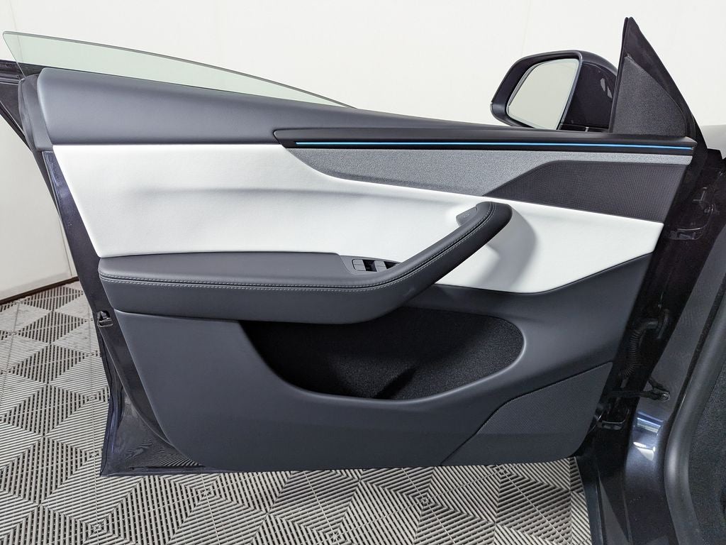 2026 Tesla Model Y Long Range
