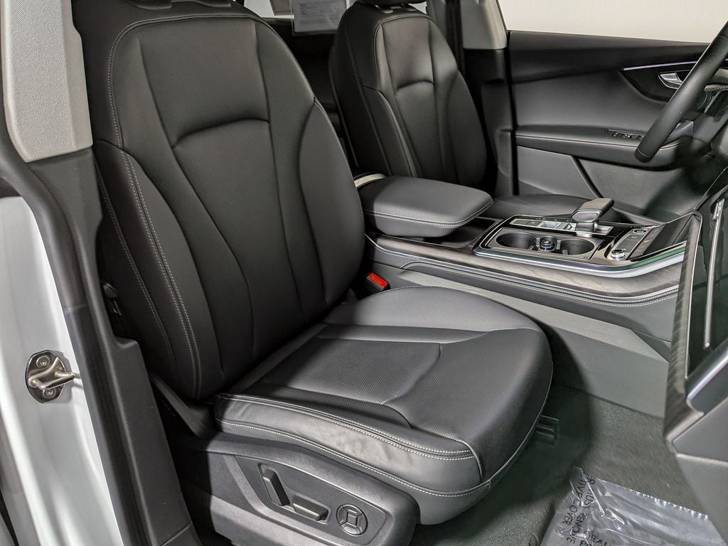 2023 Audi Q8 55 Premium Plus quattro