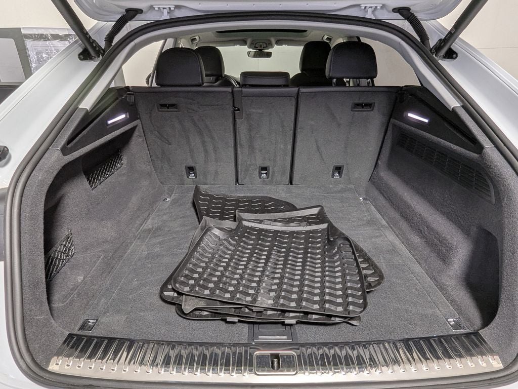 2023 Audi Q8 55 Premium Plus quattro