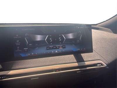 2025 BMW iX xDrive50