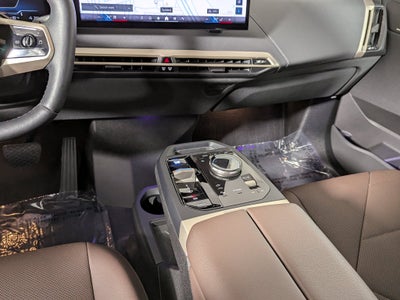 2025 BMW iX xDrive50