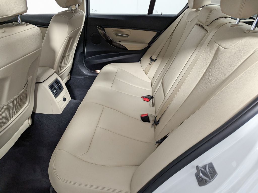 2018 BMW 320i 320i