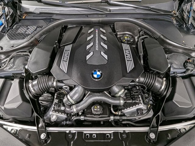 2025 BMW 850i M850i xDrive