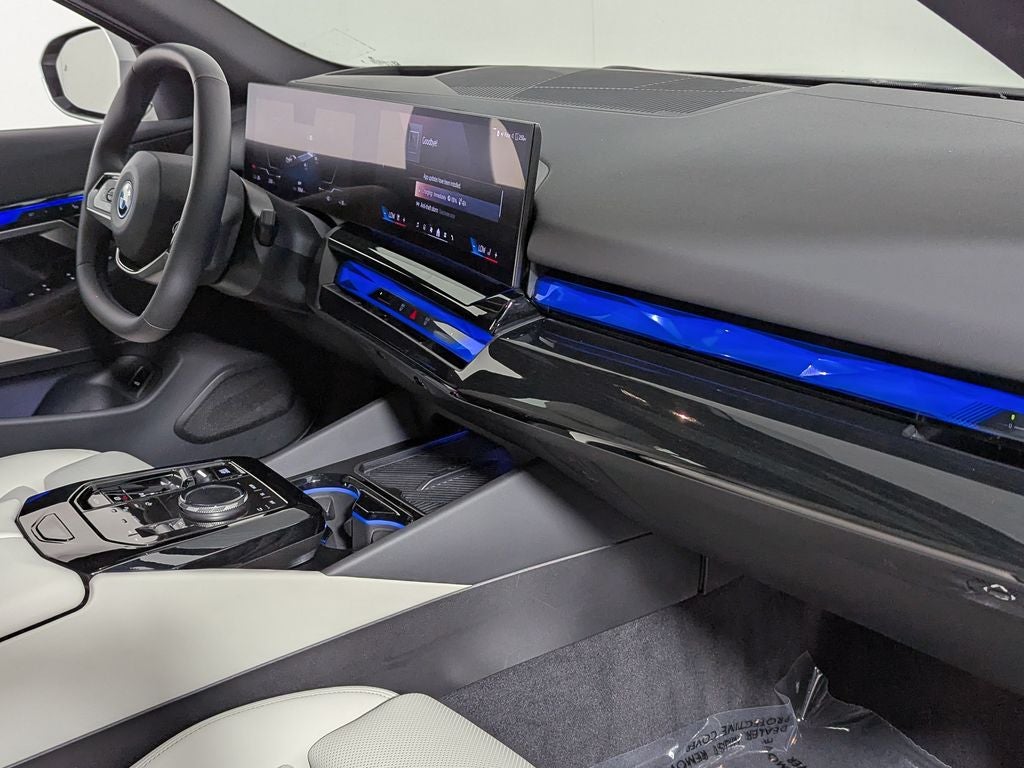 2025 BMW i5 xDrive40 xDrive40