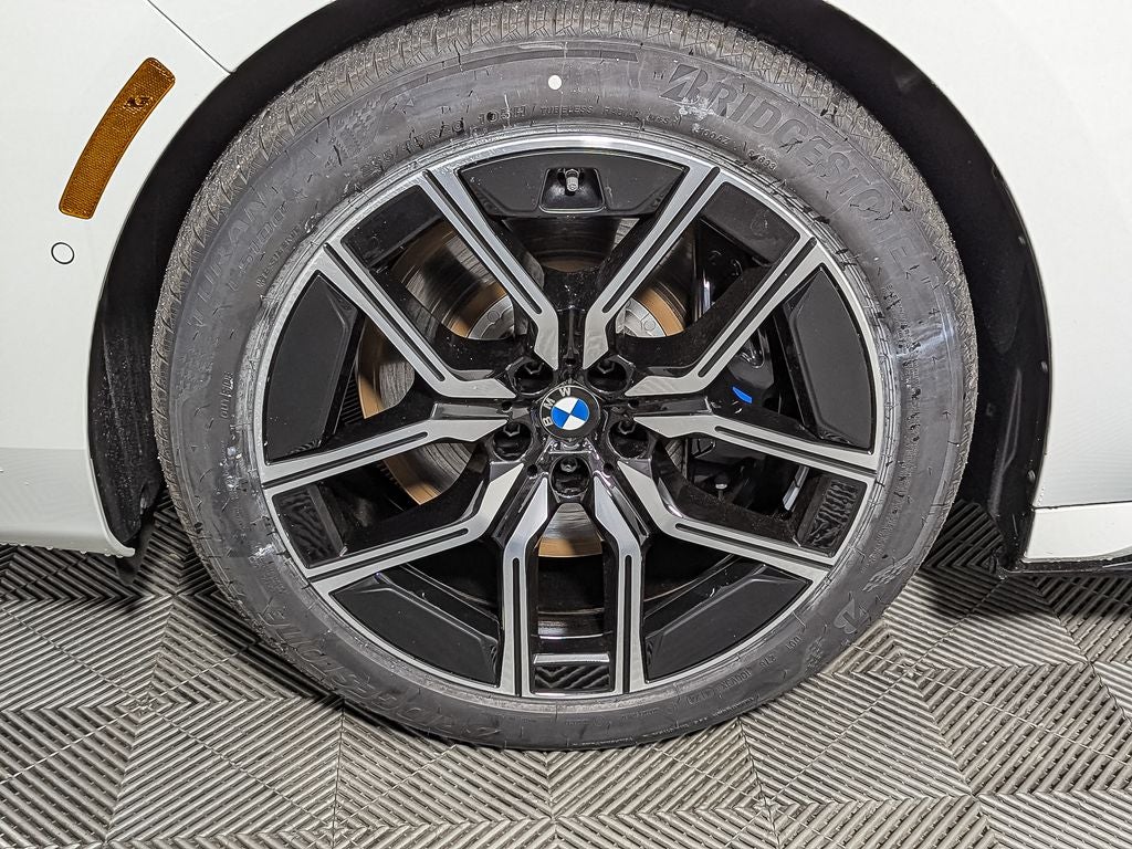 2025 BMW i7 eDrive50