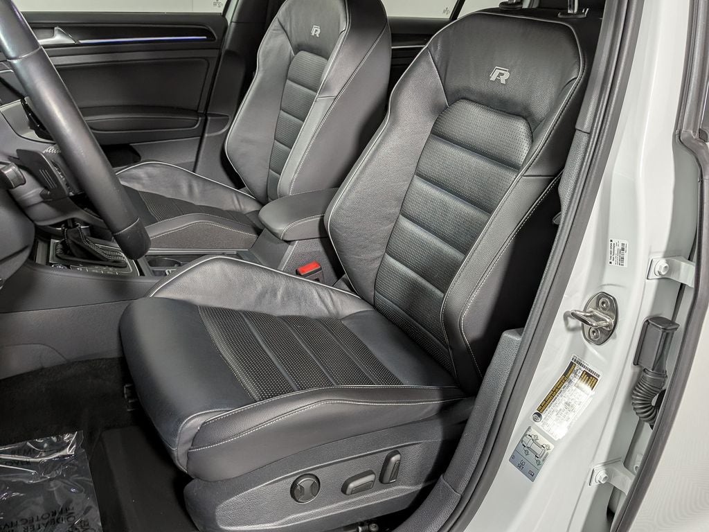 2019 Volkswagen Golf R DCC & Navigation 4Motion