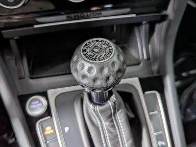 2019 Volkswagen Golf R DCC & Navigation 4Motion