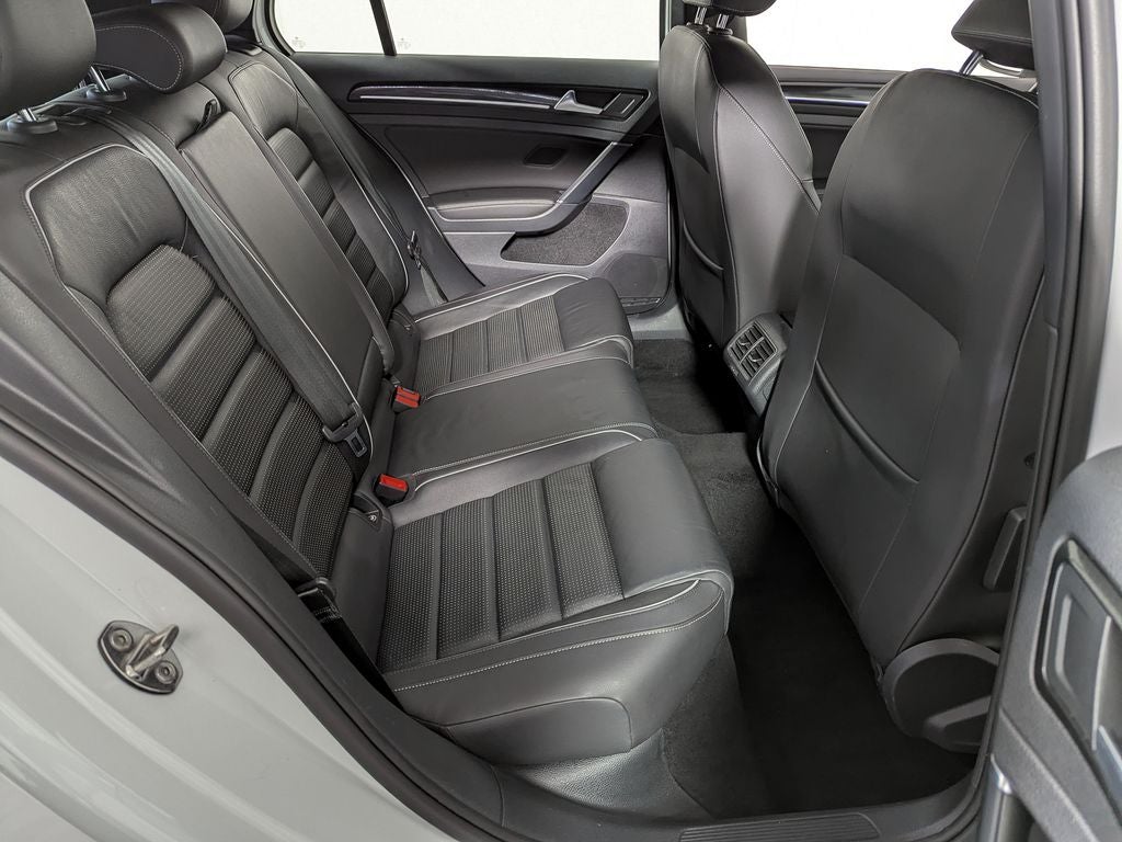 2019 Volkswagen Golf R DCC & Navigation 4Motion