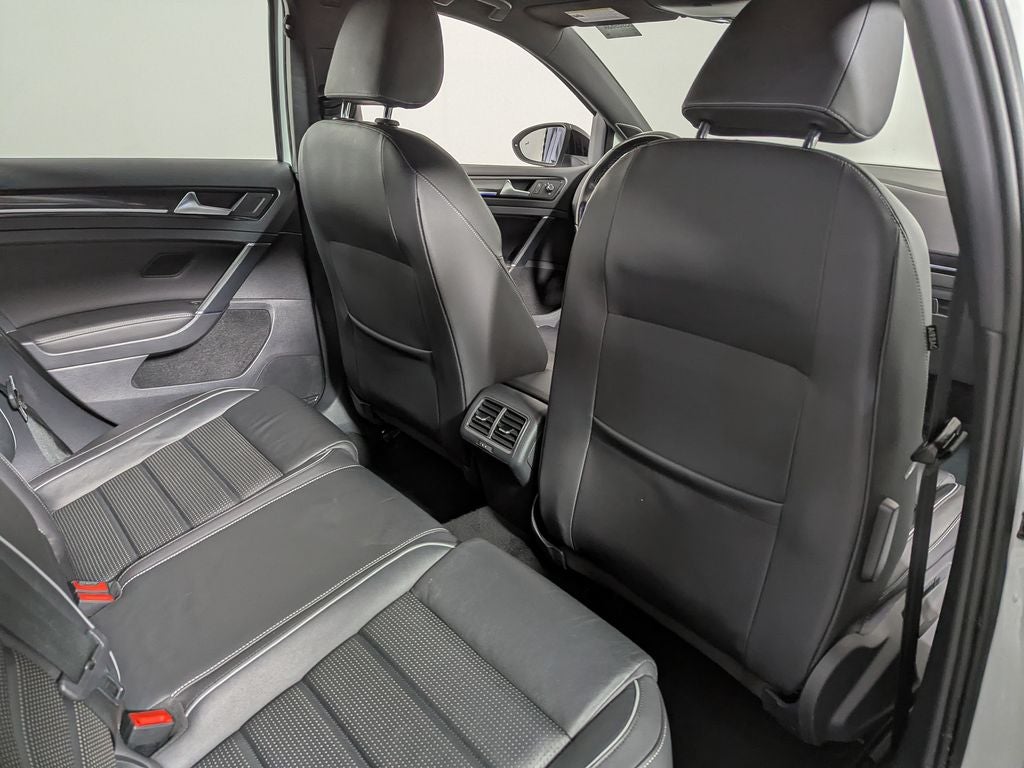 2019 Volkswagen Golf R DCC & Navigation 4Motion