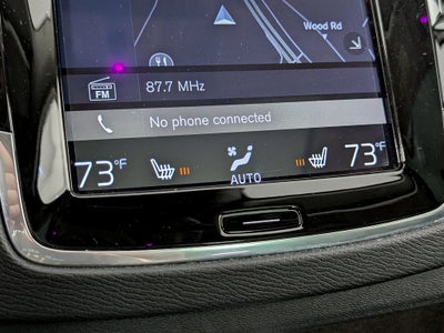 2016 Volvo XC90 T6 Momentum