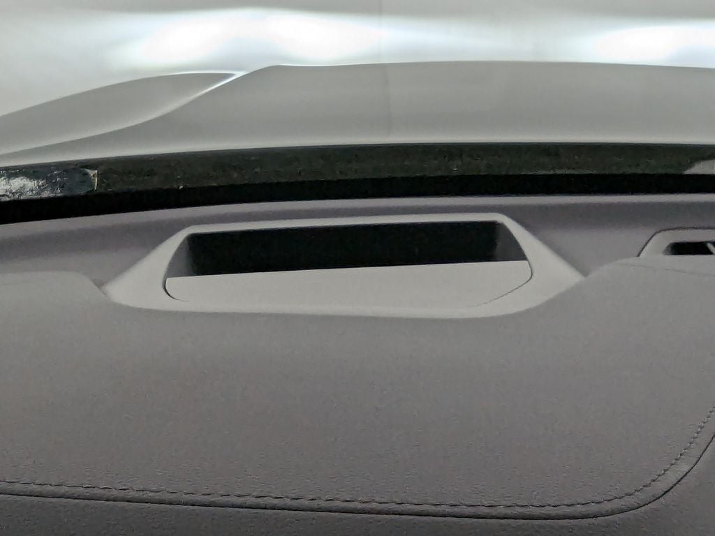 2023 Volvo XC60 B5 Ultimate Bright Theme