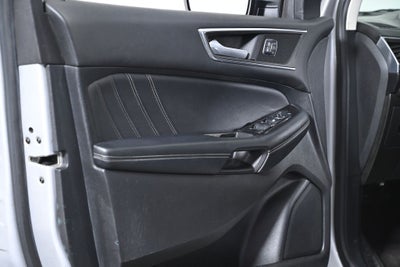 2016 Ford Edge Base