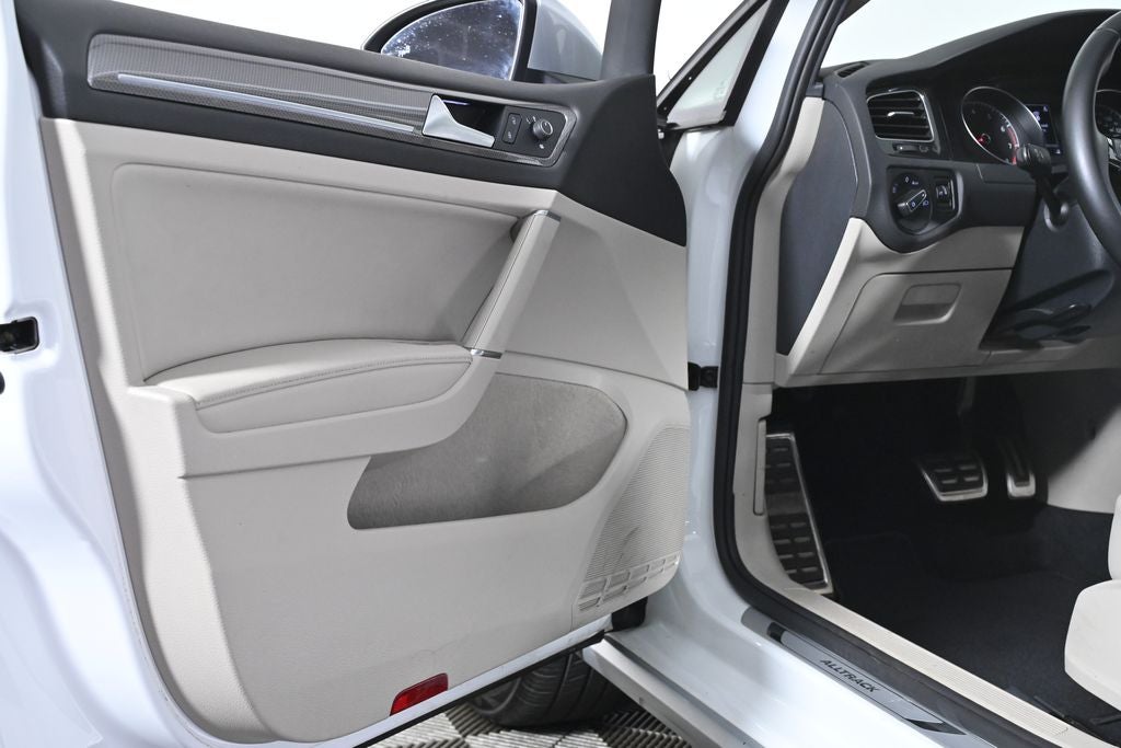 2019 Volkswagen Golf Alltrack Base