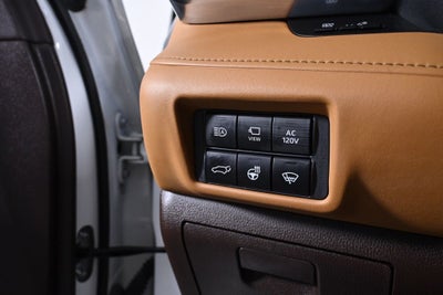 2022 Toyota Highlander Hybrid Platinum