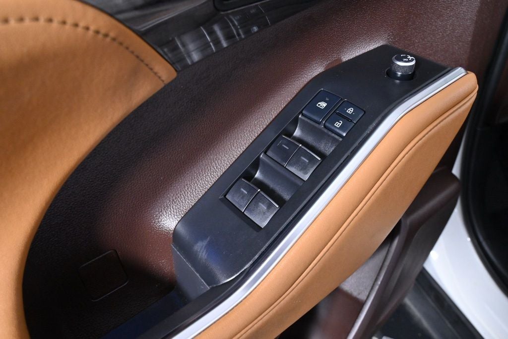 2022 Toyota Highlander Hybrid Platinum