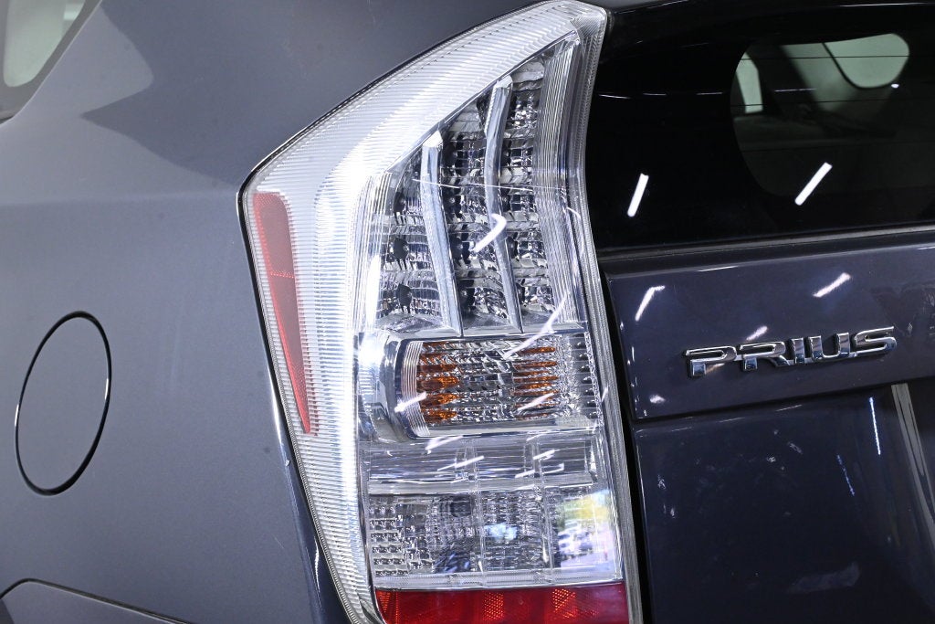 2010 Toyota Prius III