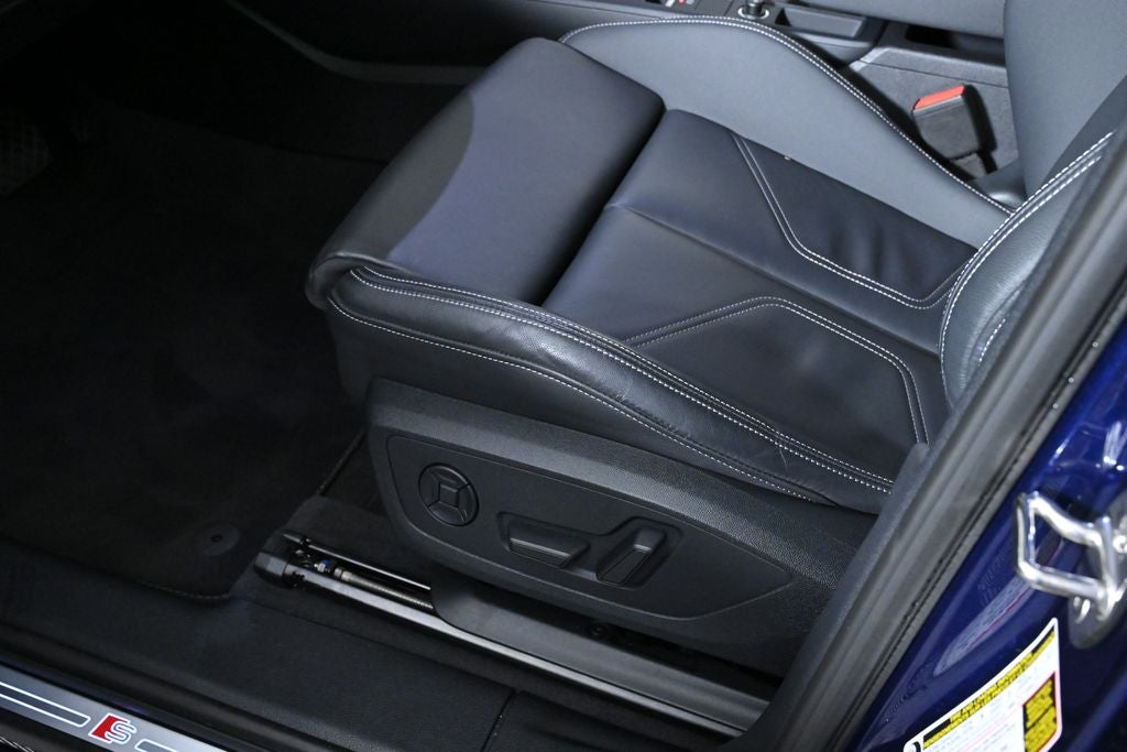 2024 Audi Q3 S line Premium Plus