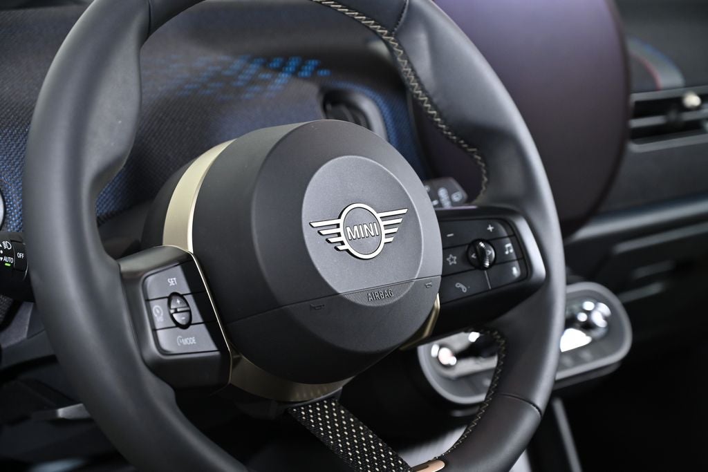 2025 MINI HARDTOP 2 DOOR Cooper