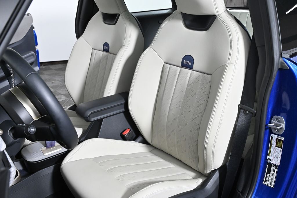 2025 MINI Hardtop 2 Door Cooper