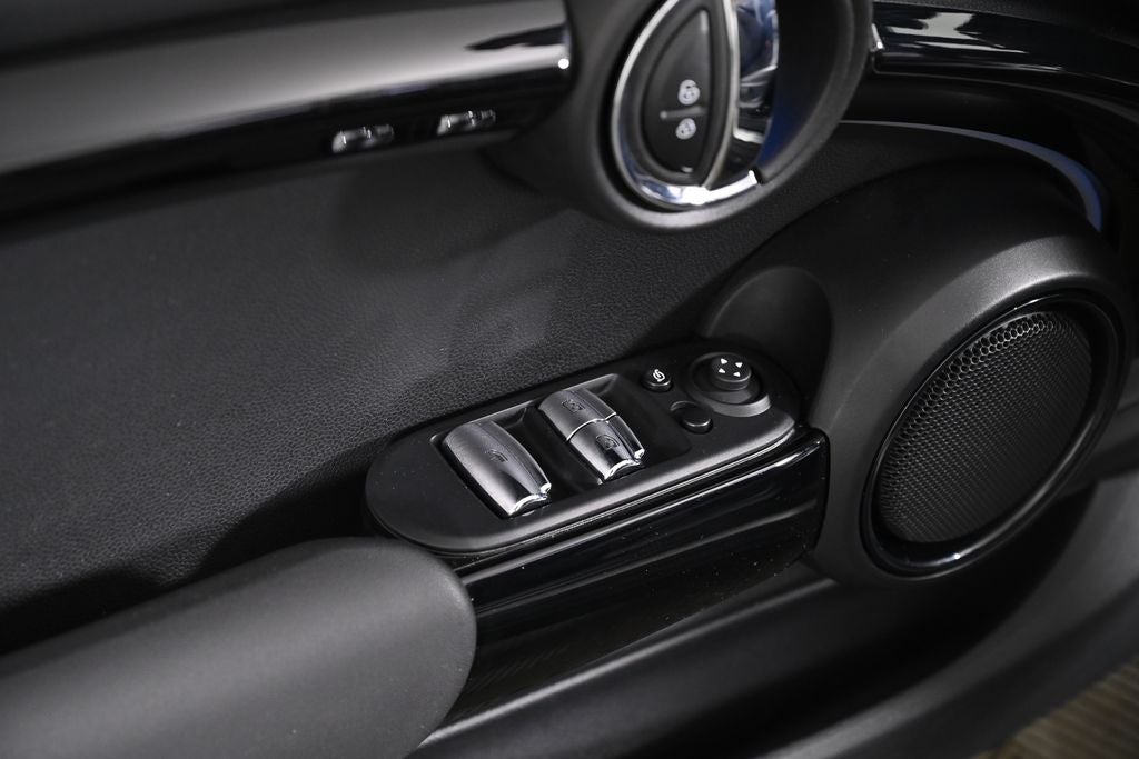 2023 MINI Convertible Base