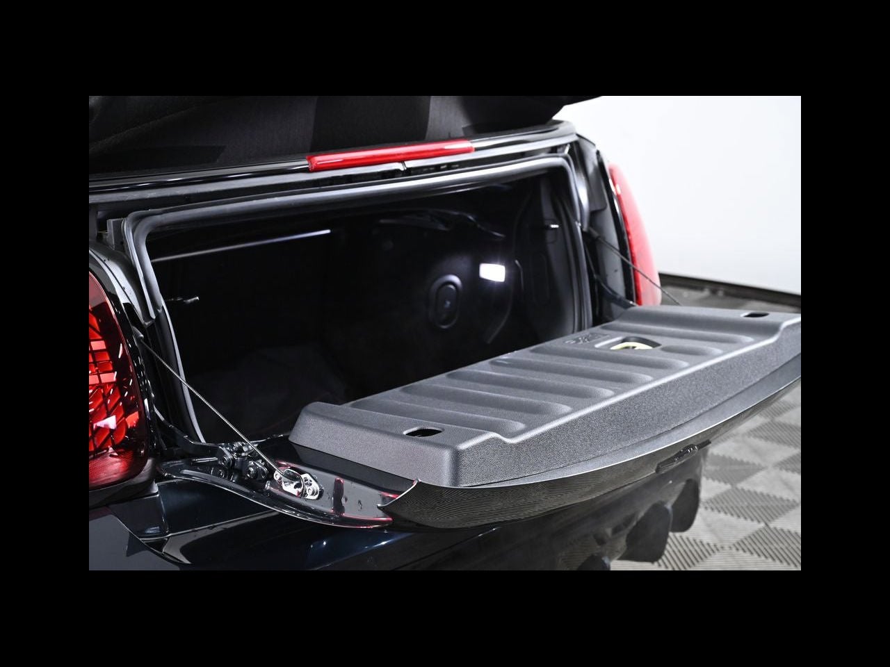 2025 MINI CONVERTIBLE John Cooper Works