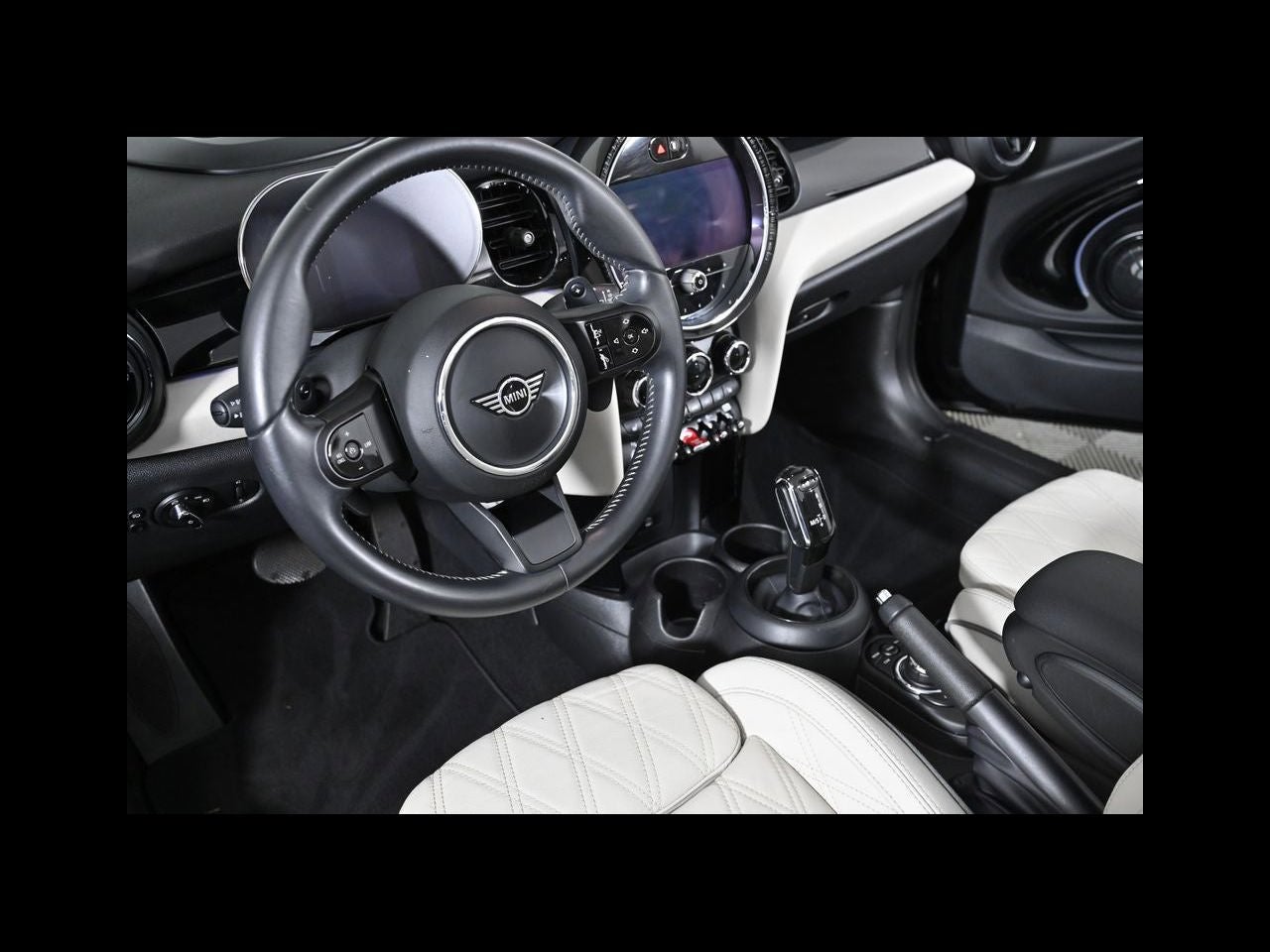 2023 MINI CONVERTIBLE Cooper S