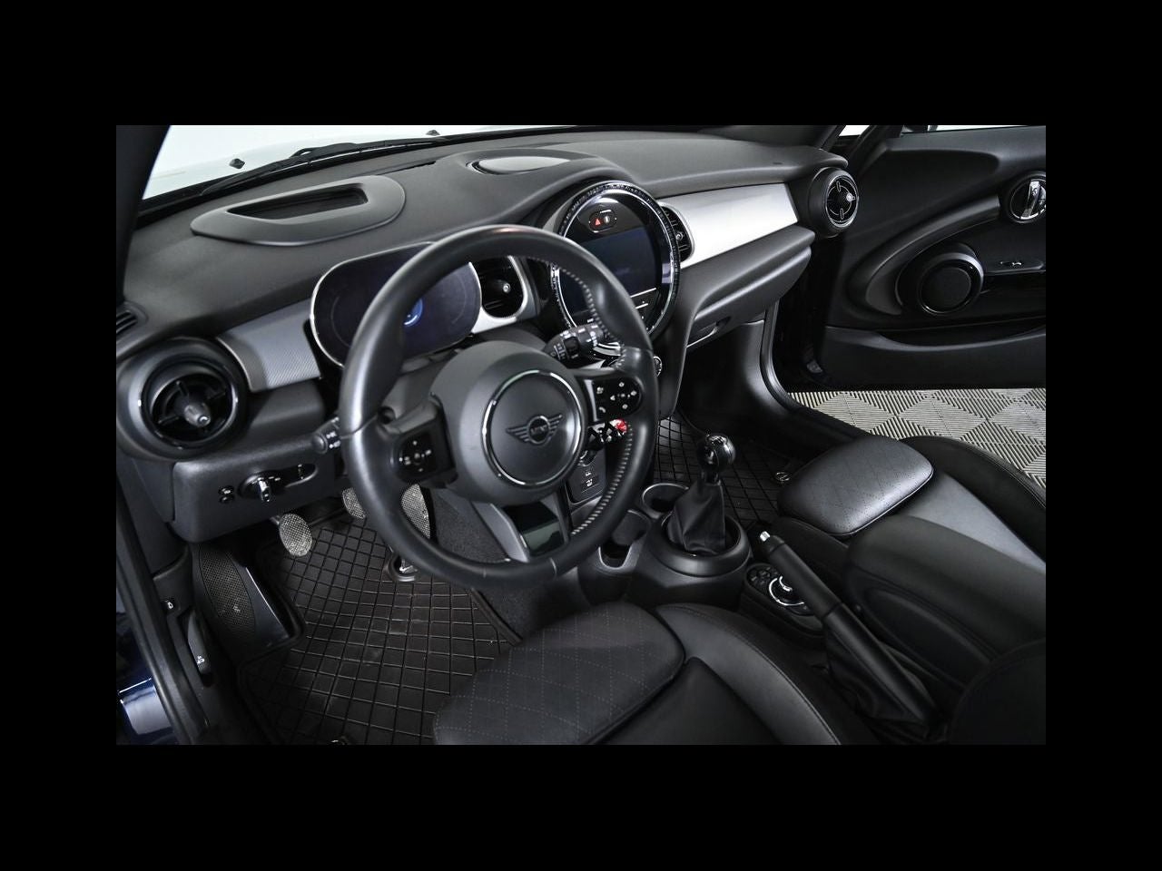 2022 MINI HARDTOP 2 DOOR ICONIC