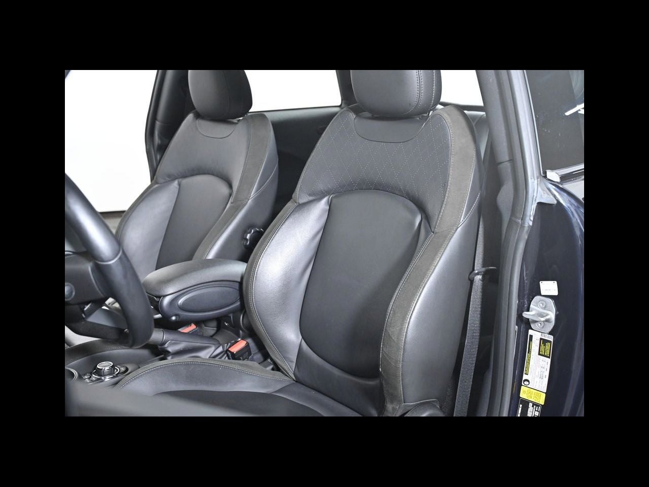 2022 MINI HARDTOP 2 DOOR ICONIC