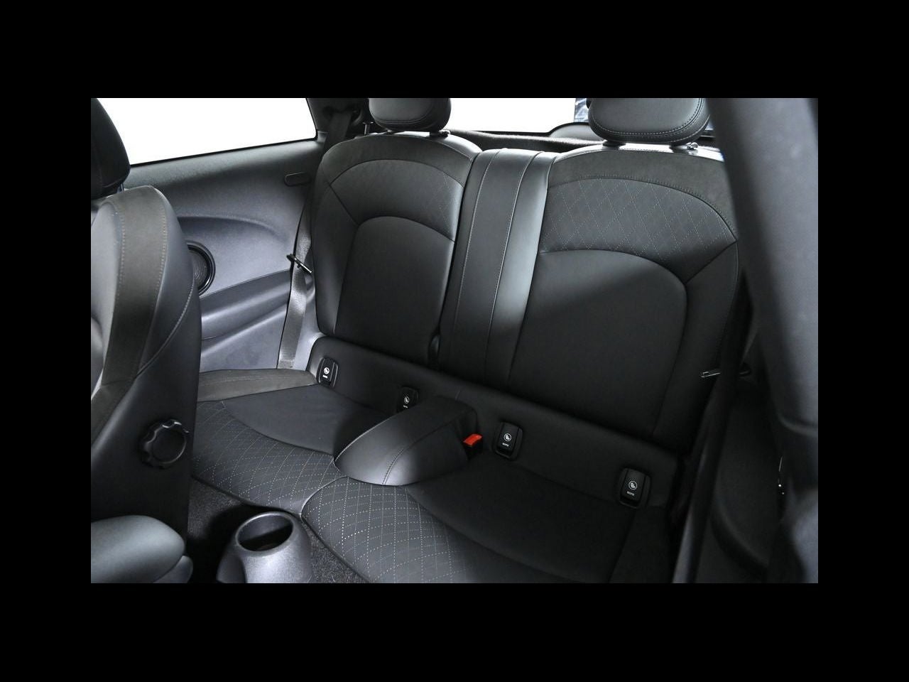 2022 MINI HARDTOP 2 DOOR ICONIC