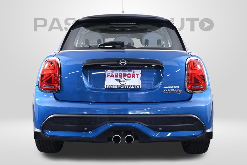 2023 MINI Cooper S Iconic