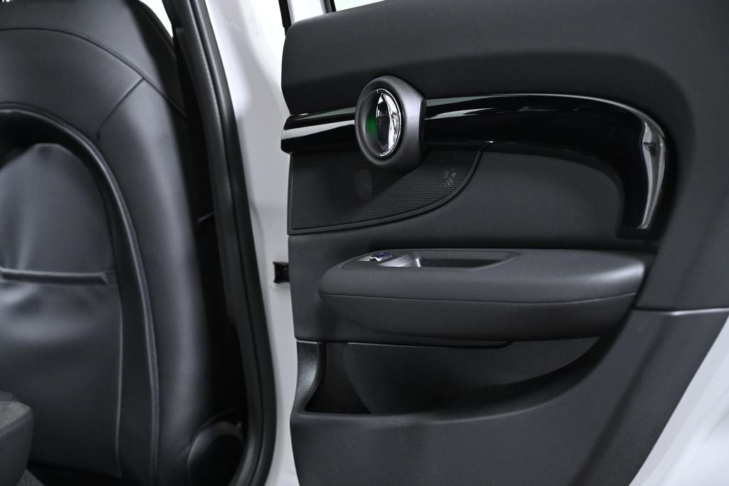 2023 MINI Cooper S Clubman Base