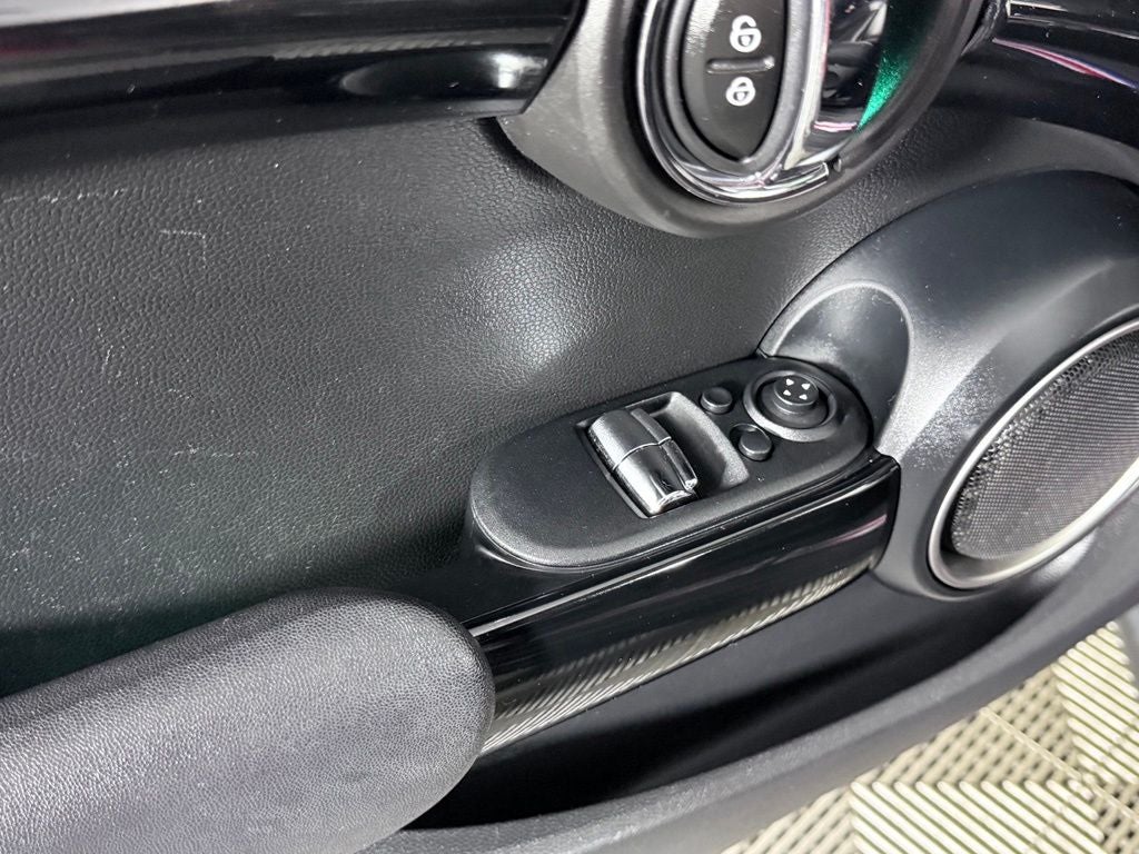 2015 MINI Cooper S Base