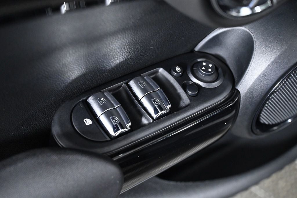 2017 MINI Cooper S Base