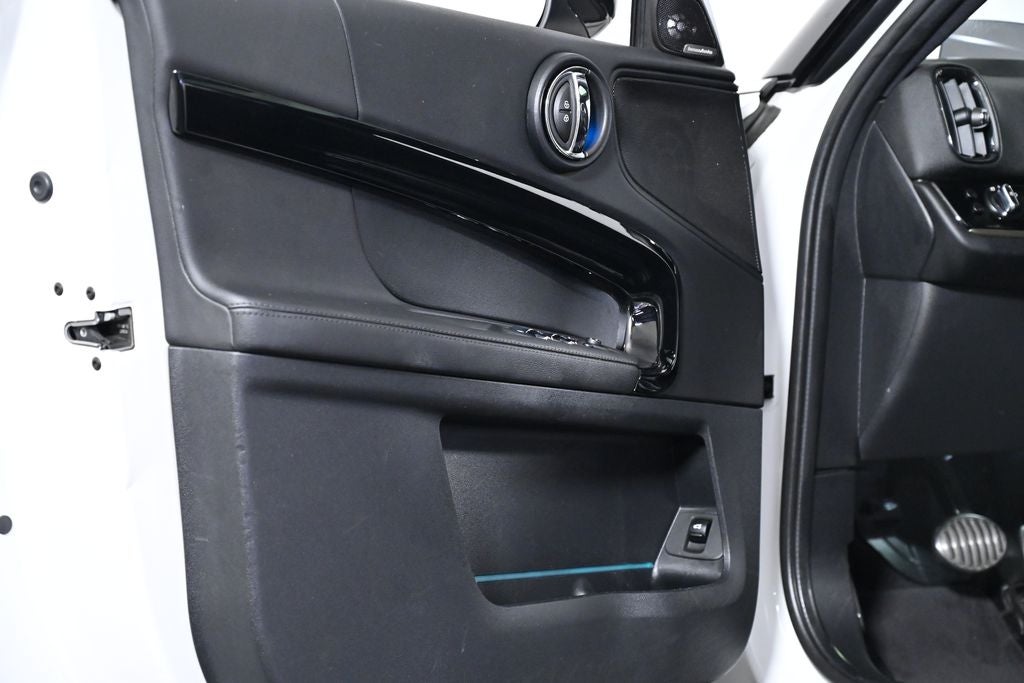 2023 MINI John Cooper Works Countryman Base