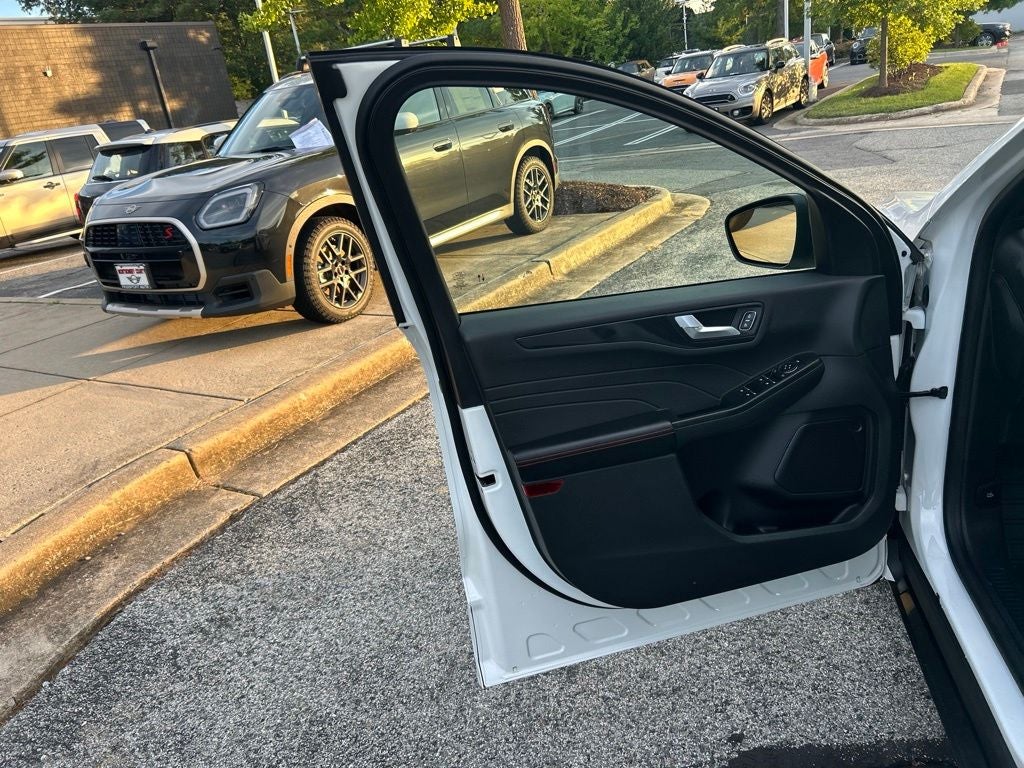 2024 Ford Escape Hybrid ST-Line