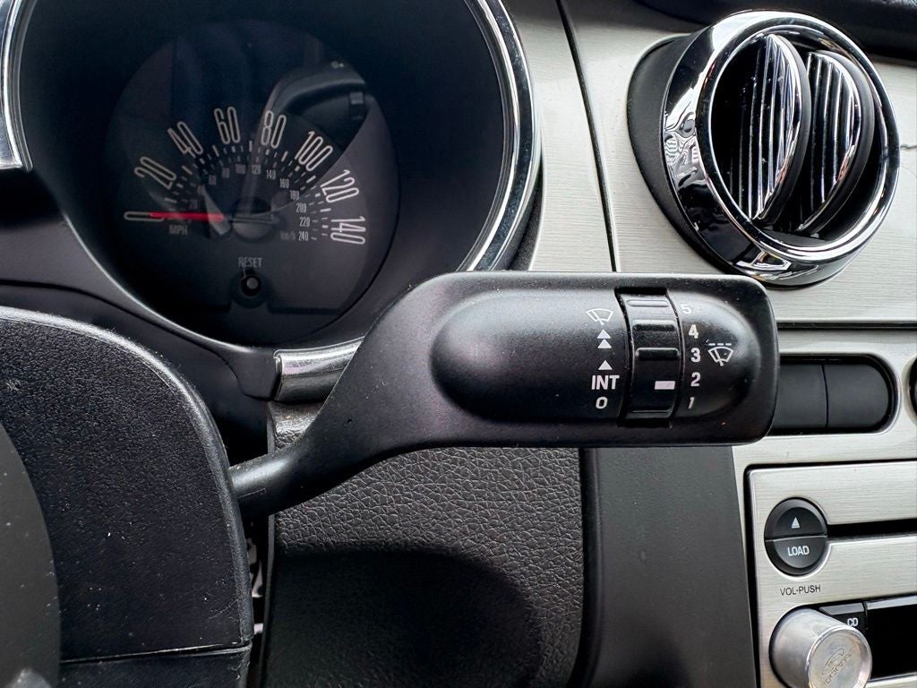 2006 Ford Mustang GT Deluxe